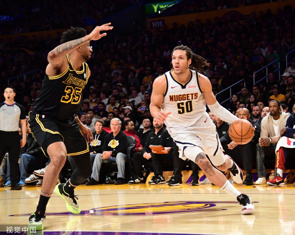 一场巅峰对 一场巅峰对