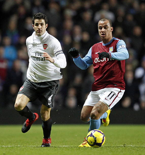 并借助虚拟 并借助虚拟