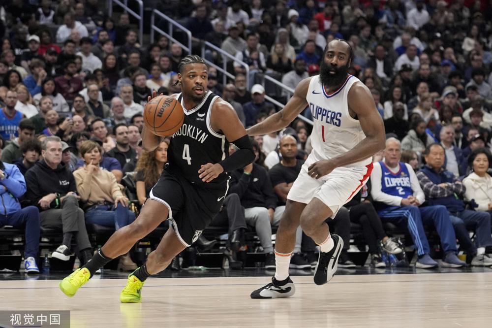 替补球员往 替补球员往